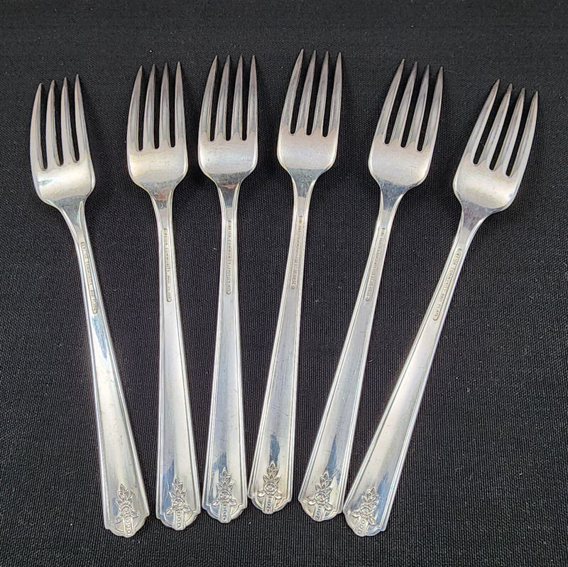 Load image into Gallery viewer, Oneida Community Forks Set of 6 Linda 1949 Silverplated Fork