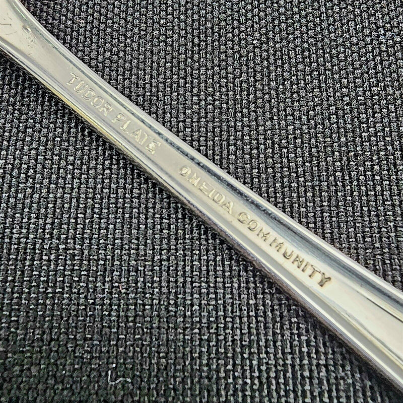 Load image into Gallery viewer, Oneida Queen Bess II Set of 4 Spoons Silverplated 1946