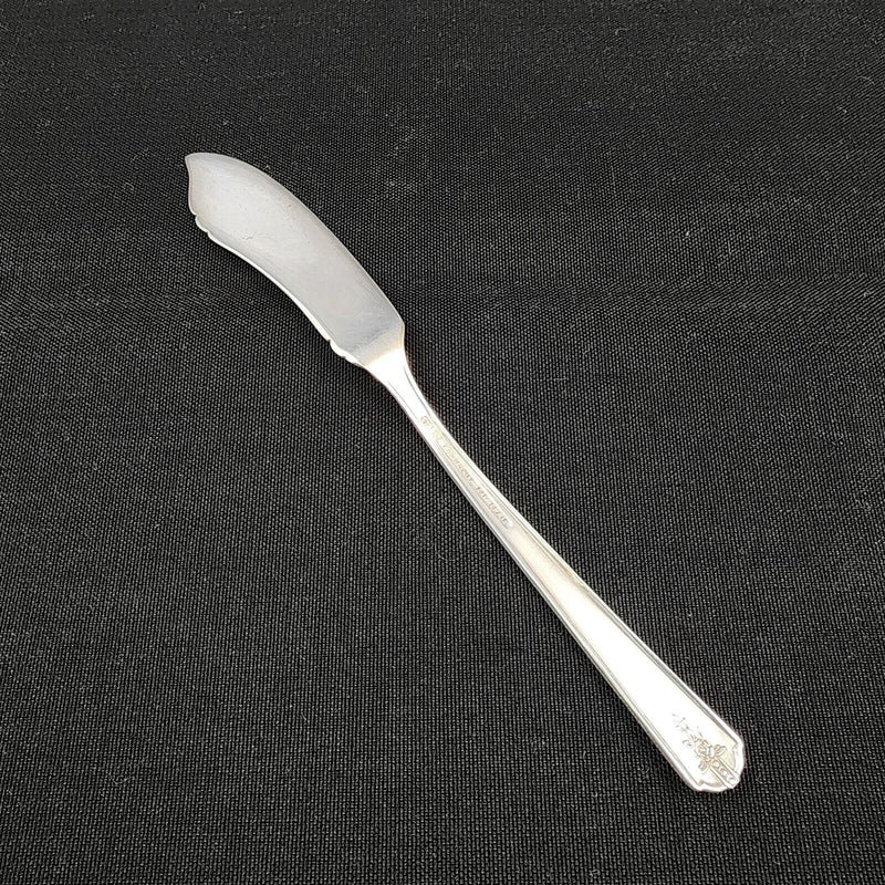 Load image into Gallery viewer, Oneida Community Butter Knife Spreader Linda 1949 Silverplated