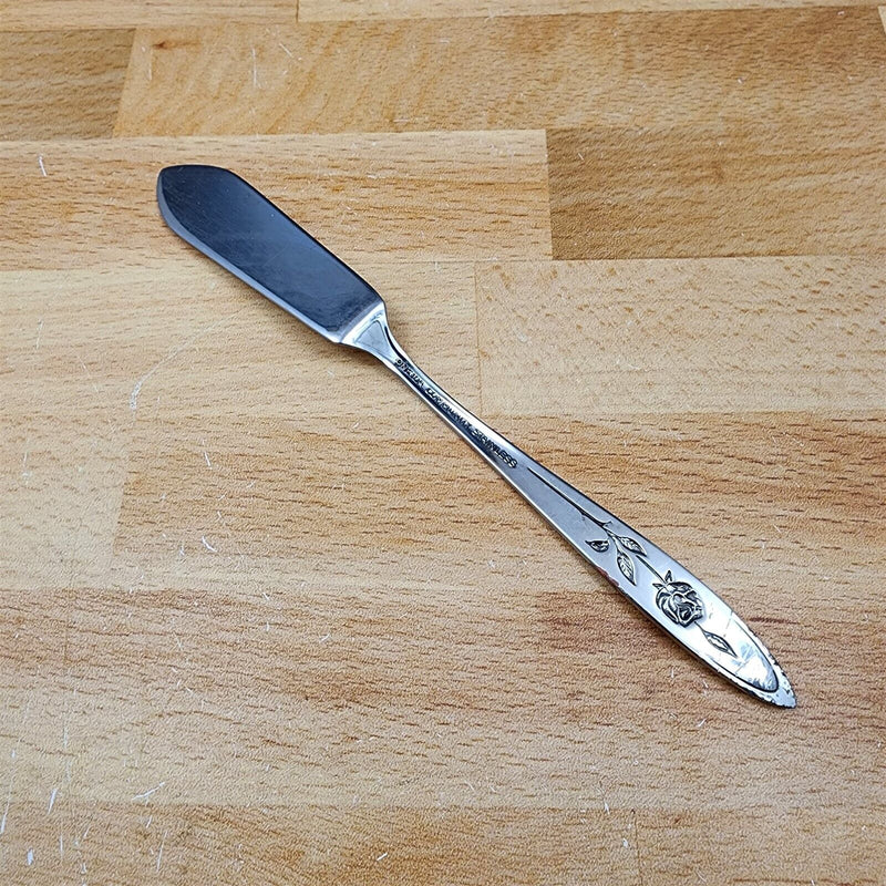 Load image into Gallery viewer, Oneida MY ROSE Flat Handle Butter Knife Community Stainless Flatware 6 3/4" 17cm