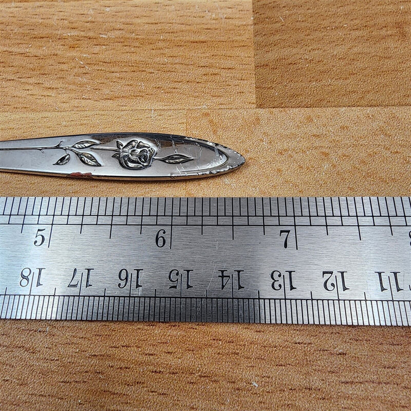 Load image into Gallery viewer, Oneida MY ROSE Flat Handle Butter Knife Community Stainless Flatware 6 3/4" 17cm