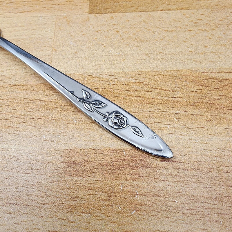 Load image into Gallery viewer, Oneida MY ROSE Flat Handle Butter Knife Community Stainless Flatware 6 3/4" 17cm