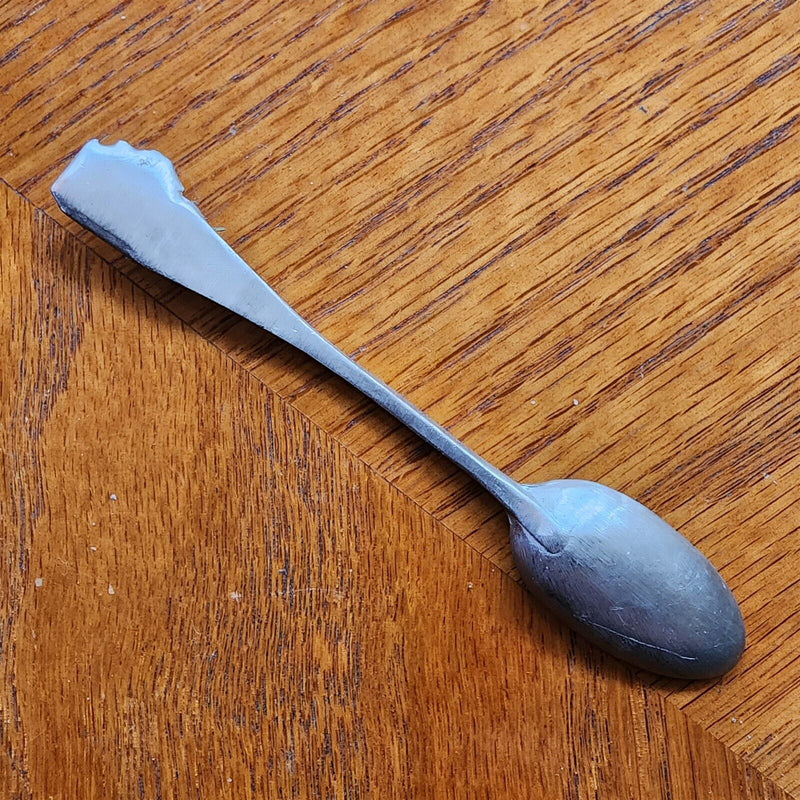 Load image into Gallery viewer, Illinois State Land of Lincoln Collector Souvenir Spoon 4.25 in Pewter