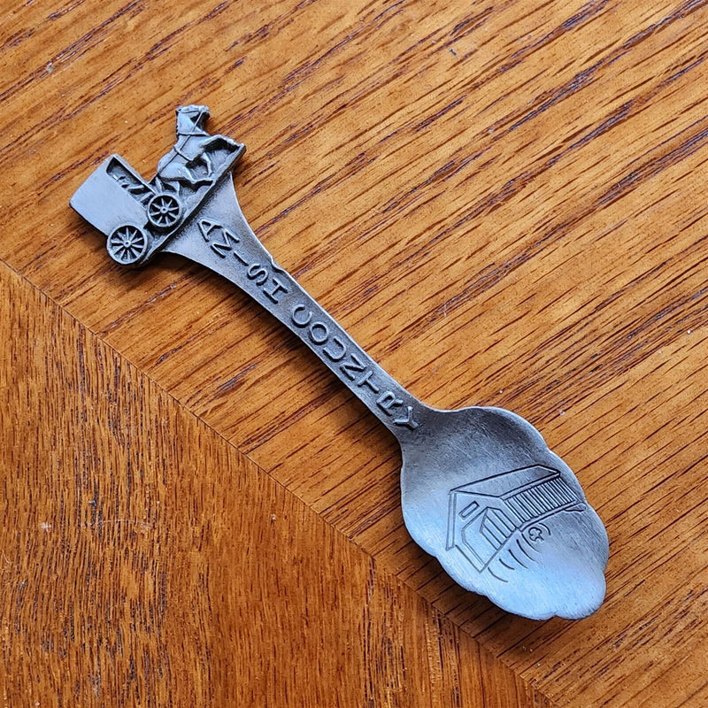 Load image into Gallery viewer, Amish Country Carriage and Horse Collectible Travel Souvenir Spoon 3.5 in Pewter