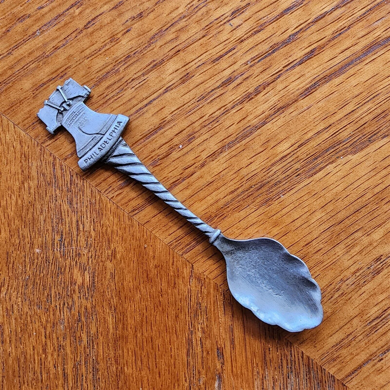 Load image into Gallery viewer, Philadelphia Liberty Bell Collectible Travel Souvenir Spoon 4" Pewter Colonial