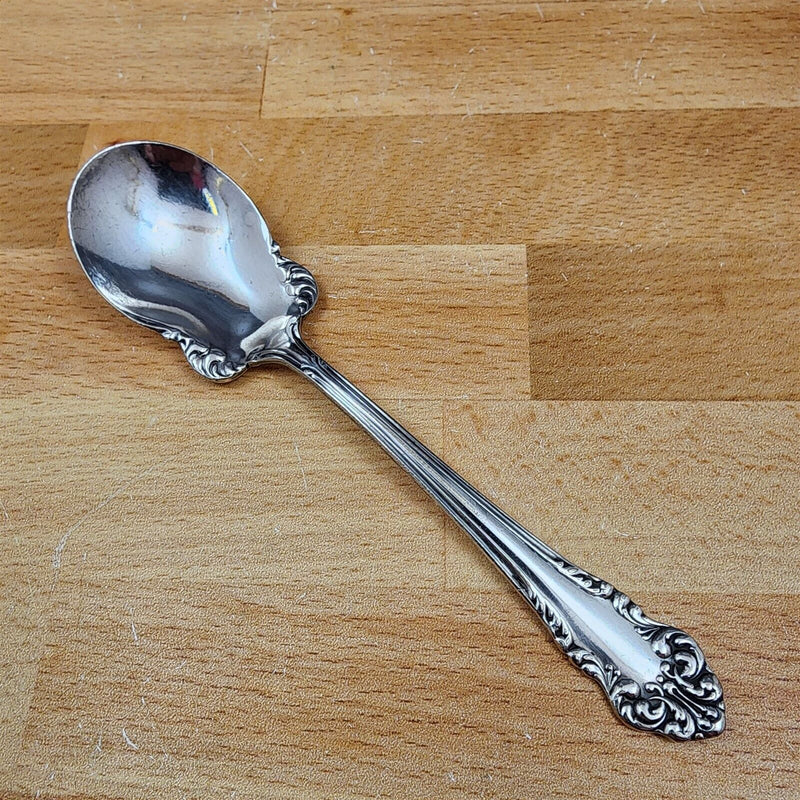 Load image into Gallery viewer, Sugar Spoon Avalon Silverplate 1901 by Oneida Flatware 6" (15cm)