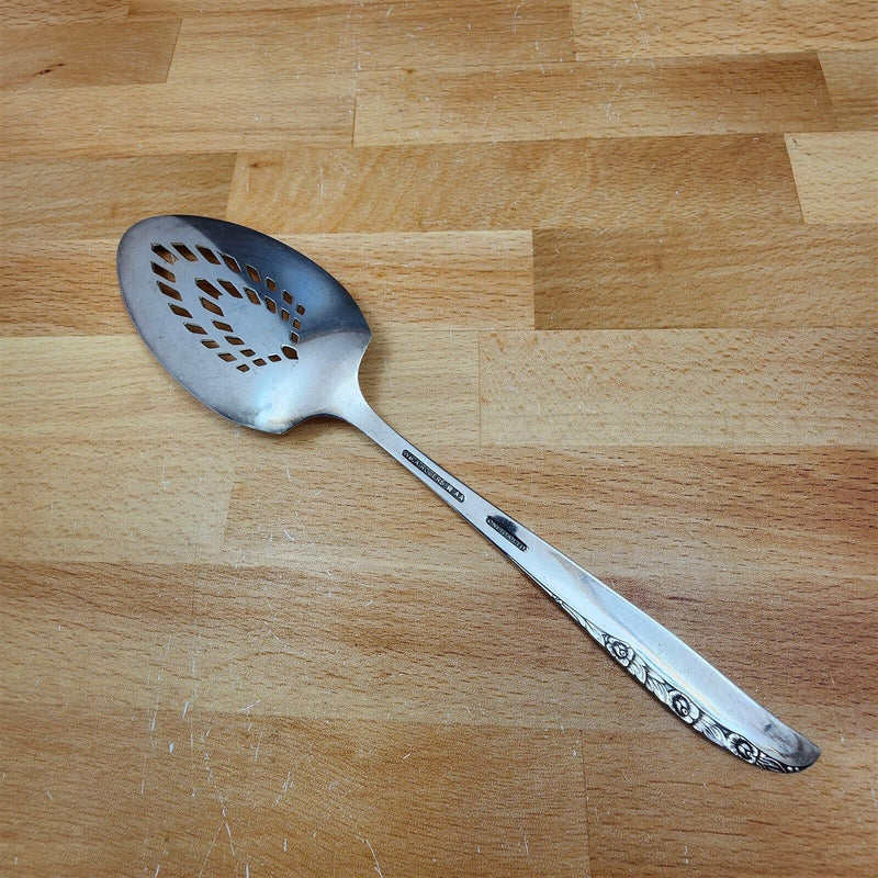 Load image into Gallery viewer, Solid Pierced Pie Server Brittany Rose Silverplate 1948 Flatware by Oneida 9.5"