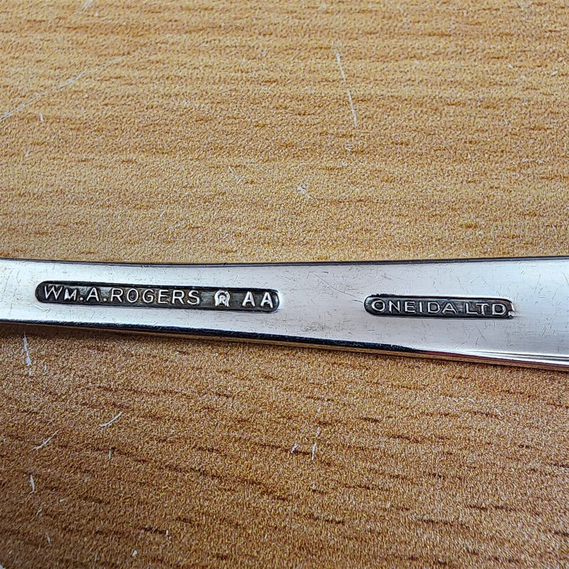 Load image into Gallery viewer, Solid Pierced Pie Server Brittany Rose Silverplate 1948 Flatware by Oneida 9.5"