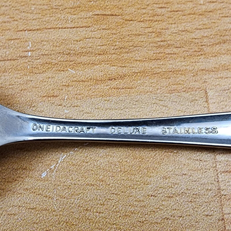 Load image into Gallery viewer, Teaspoon Lasting Rose Stainless Set of 4 by ONEIDA Flatware 6" (15cm)