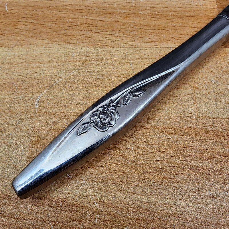 Load image into Gallery viewer, Hollow Handle Knife Lasting Rose Stainless Set of 3 ONEIDA Flatware 8.5" (21cm)