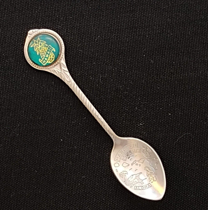 Load image into Gallery viewer, Hawaii State Collectible Travel Souvenir Spoon Pineapple Engraved with Islands