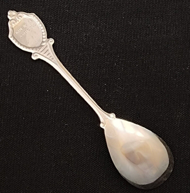 Load image into Gallery viewer, Kauai Garden Island Hawaii State Collectible USA Travel Souvenir Spoon 1990