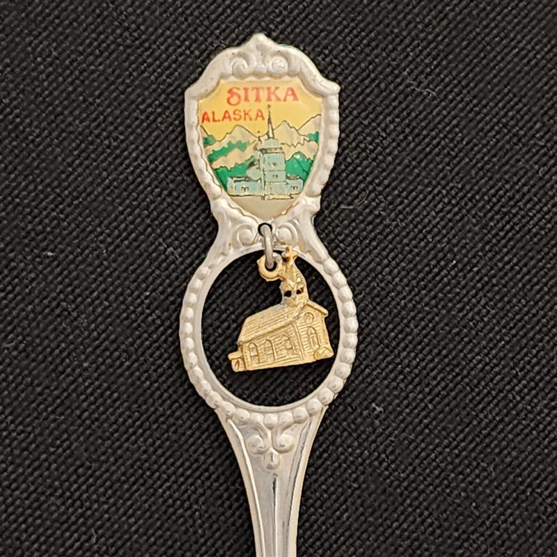 Load image into Gallery viewer, Stika Alaska Collectible Travel Souvenir Spoon 4.5 in Cabin Dangler Engraved