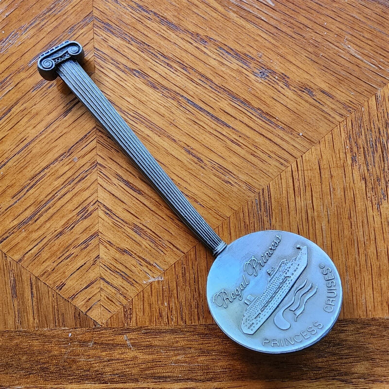 Load image into Gallery viewer, Regal Princess Cruises Collector Souvenir Spoon 4 inch in Pewter