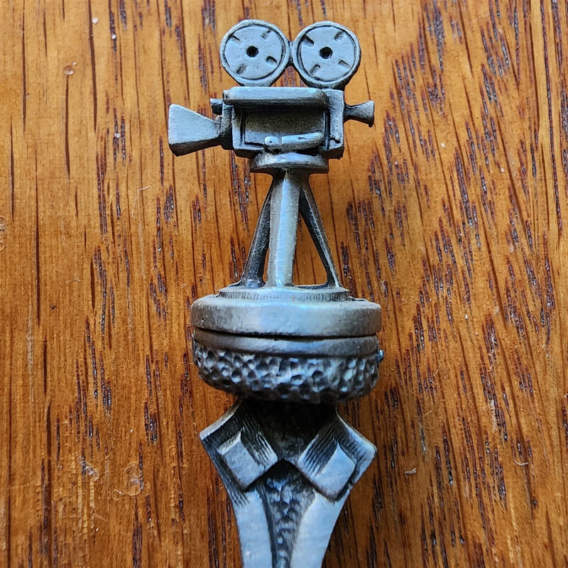 Load image into Gallery viewer, Mann's Chinese Theater Los Angeles Collectible Travel Souvenir Spoon 3" Pewter