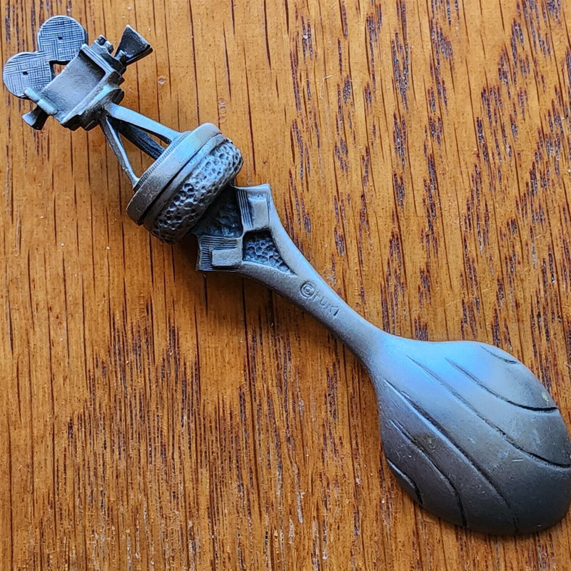 Load image into Gallery viewer, Mann's Chinese Theater Los Angeles Collectible Travel Souvenir Spoon 3" Pewter