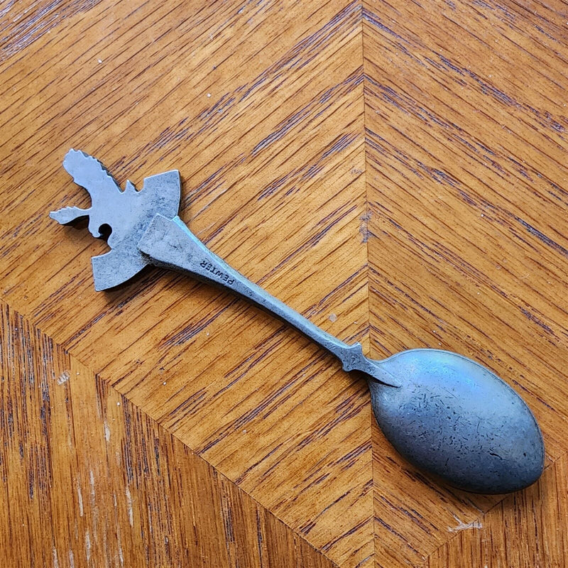 Load image into Gallery viewer, Alaska Eagle Wildlife State Collectible Travel Souvenir Spoon 4" Pewter