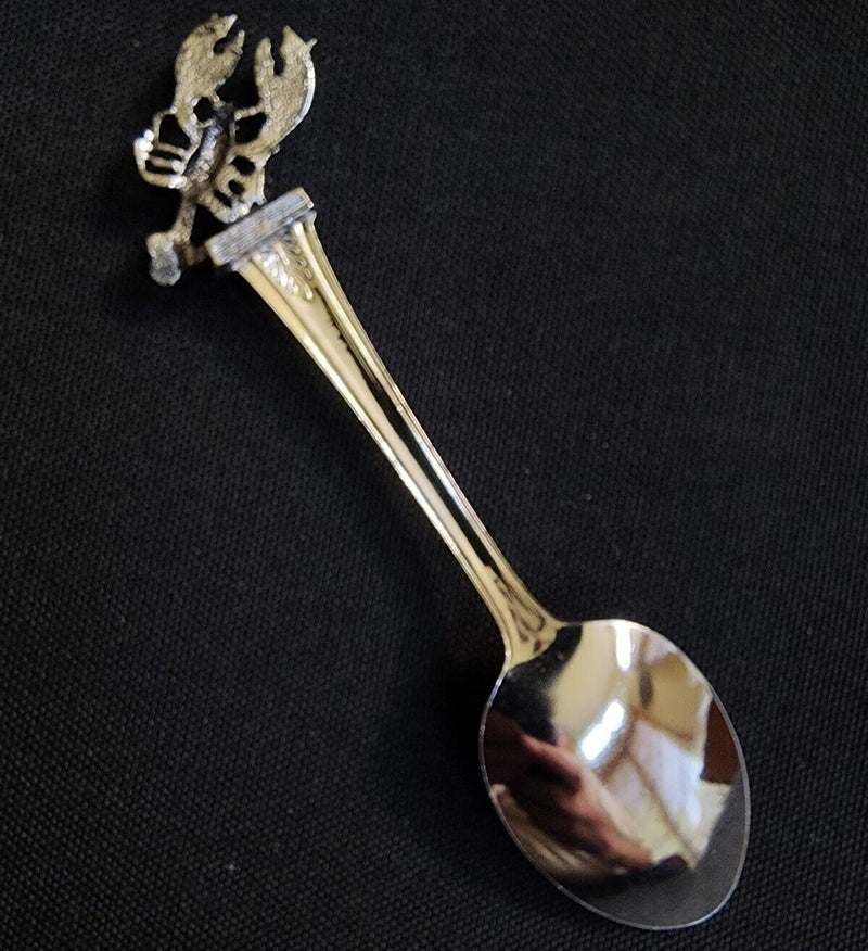 Load image into Gallery viewer, Maine State Collector Souvenir Spoon 4.5 inch with Lobster