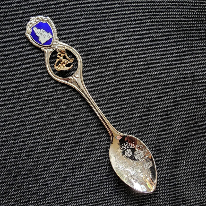 Load image into Gallery viewer, Idaho State Collectible Travel Souvenir Spoon Winter Down Hill Skier Dangler