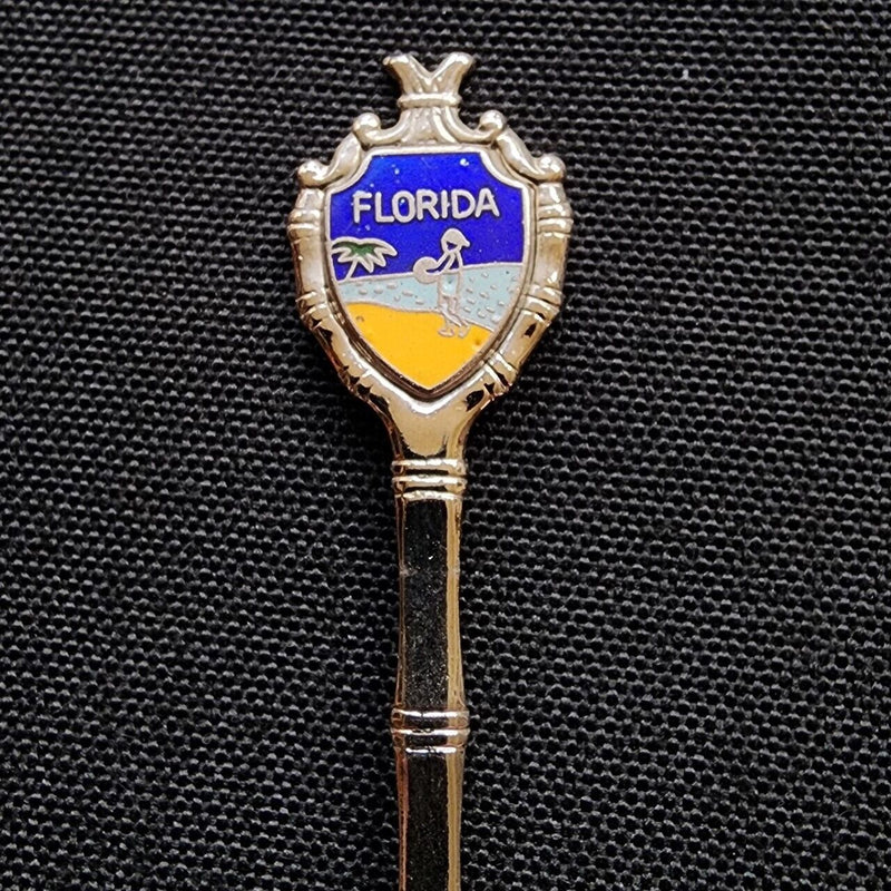 Load image into Gallery viewer, Florida Sunshine State Collectible Travel Souvenir Spoon 5" (12 cm) Sand Beaches