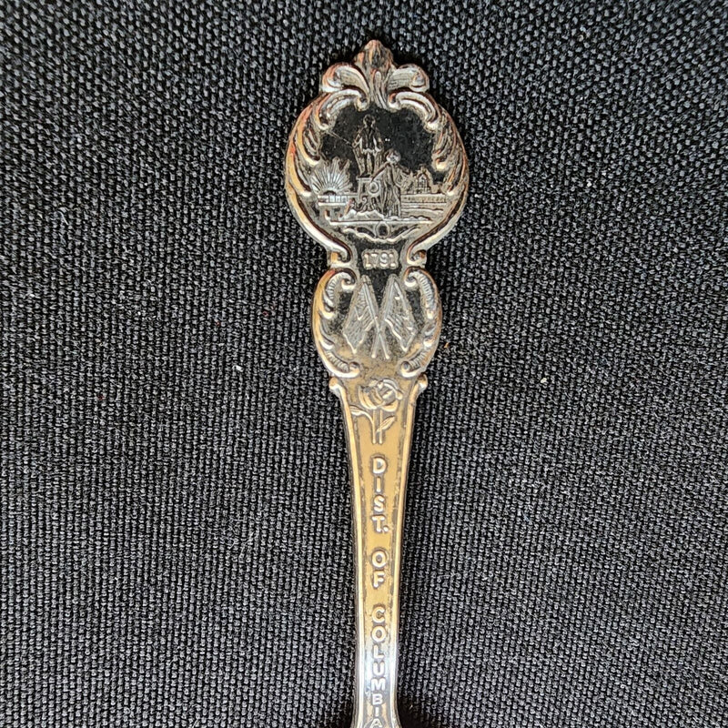 Load image into Gallery viewer, Washington DC Souvenir Travel Spoon 4.5" (11 cm) American Collectible Guild USA
