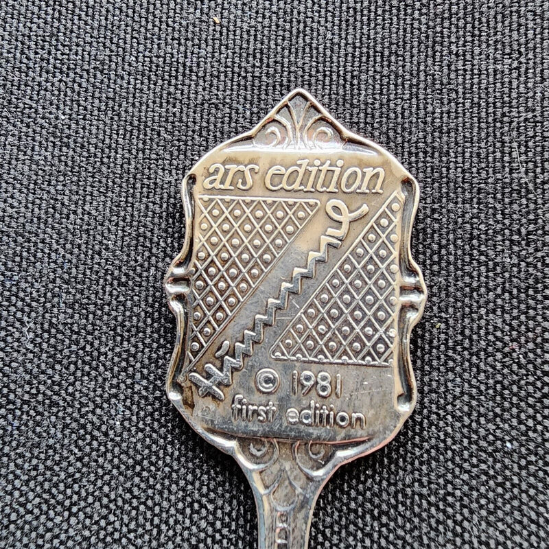 Load image into Gallery viewer, Hummel Christmas Collectible Souvenir Spoon 5" 1st Christmas Ars Edition 1981