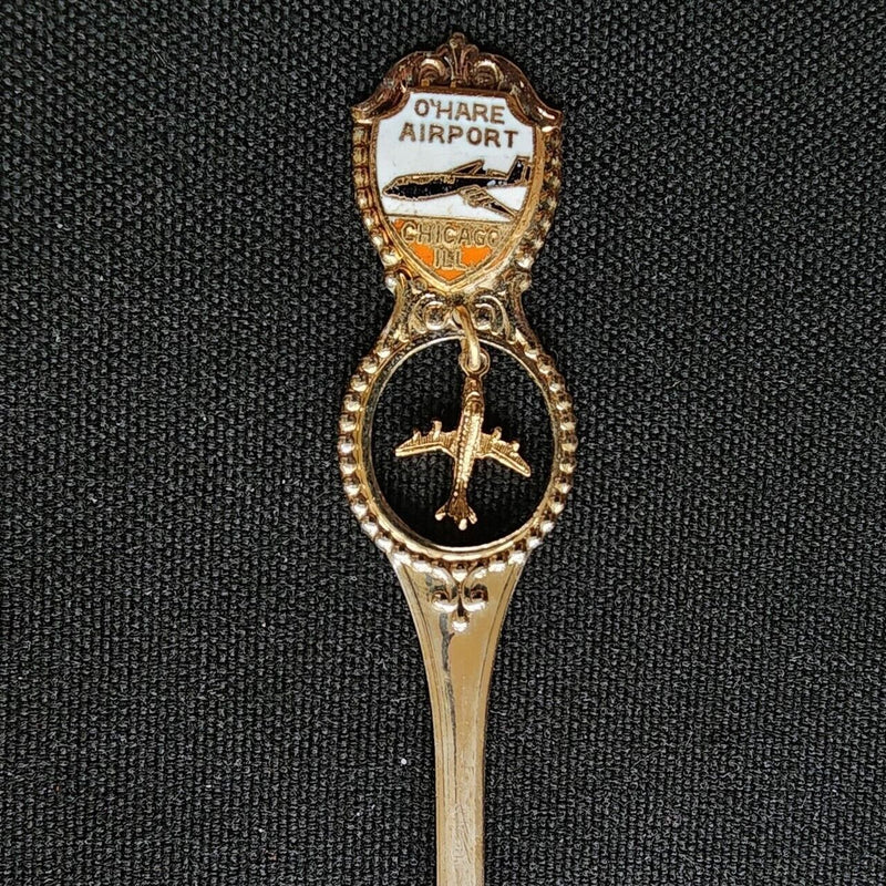 Load image into Gallery viewer, O'Hare Airport Chicago Collectible Travel Souvenir Spoon 4.5" Airplane Dangler