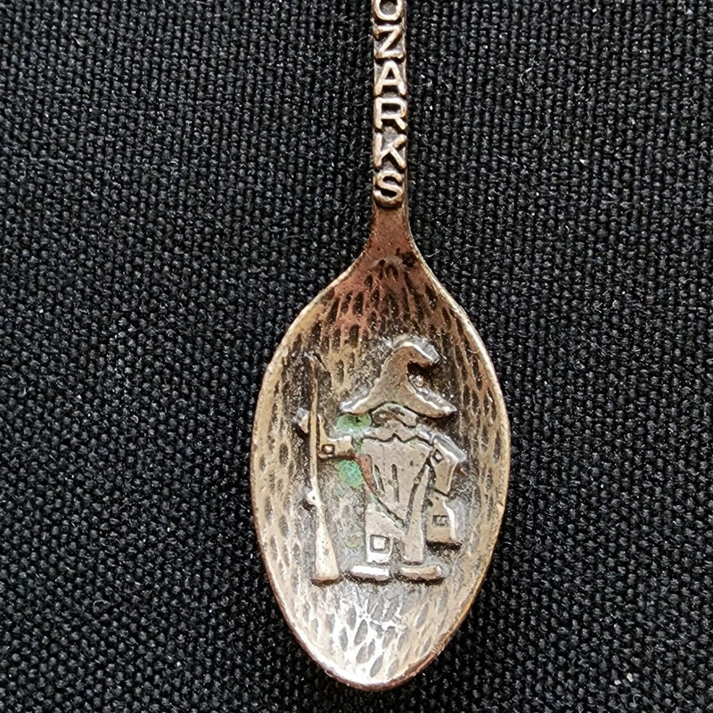 Load image into Gallery viewer, Missouri Stage Ozarks Collectible Travel Souvenir Spoon Vintage 3.5" 9 cm Pewter