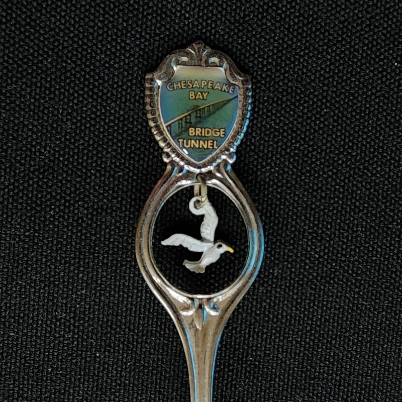 Load image into Gallery viewer, Chesapeake Bay Bridge Collector Souvenir Spoon 4.5" (11cm) with Dove Dangler
