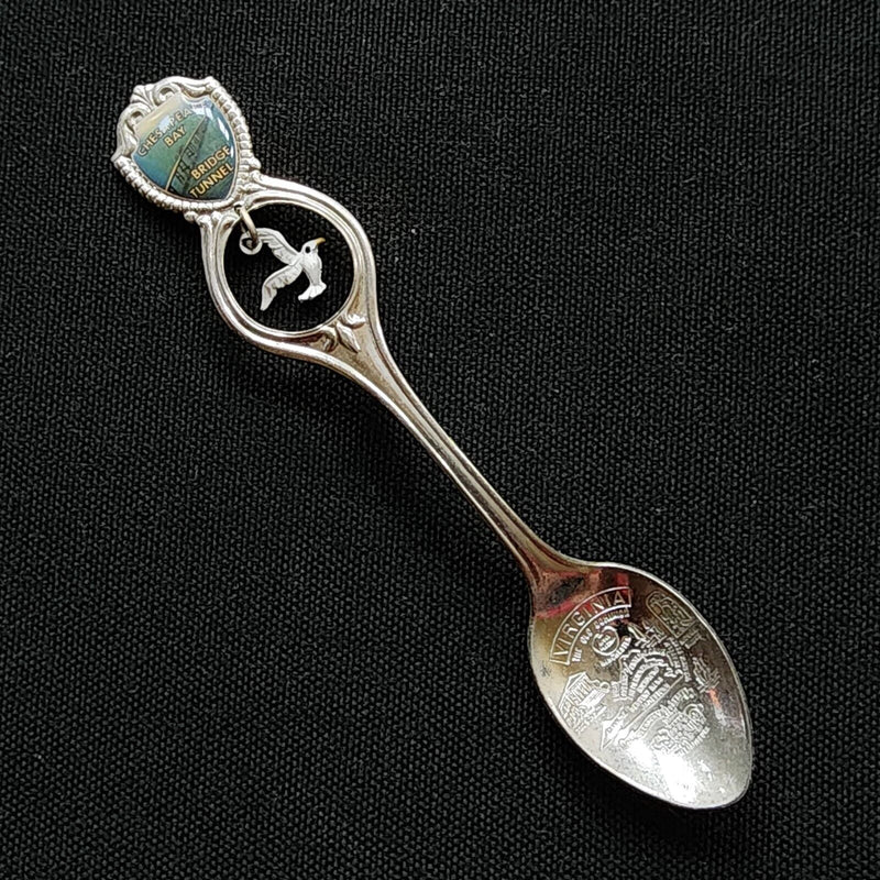 Load image into Gallery viewer, Chesapeake Bay Bridge Collector Souvenir Spoon 4.5" (11cm) with Dove Dangler