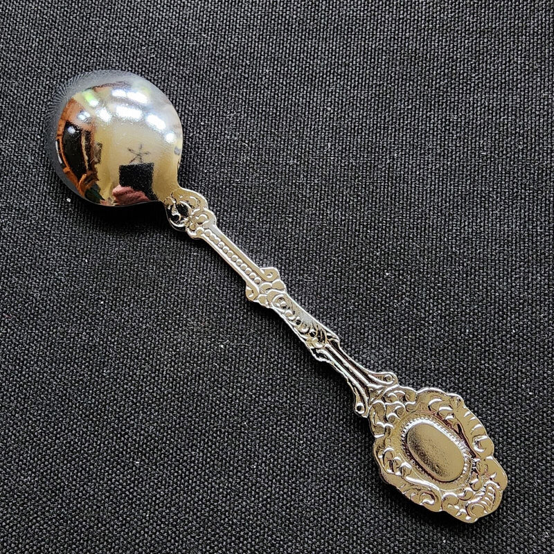 Load image into Gallery viewer, Macau China Collectible Souvenir Travel Spoon 4.75" Administrations Building VTG