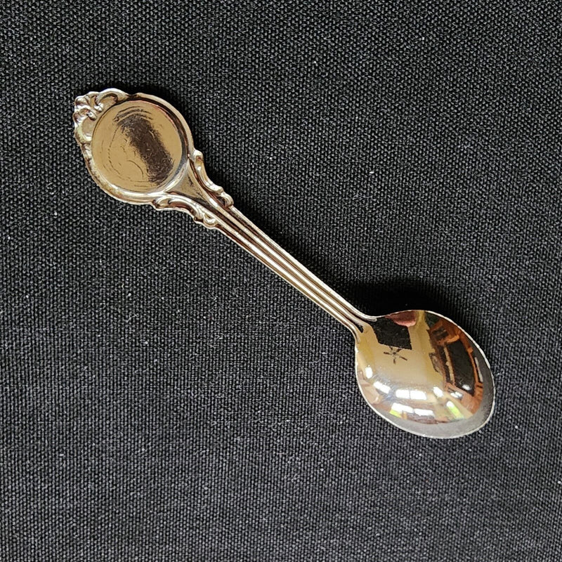 Load image into Gallery viewer, Hilton Head Island South Carolina Harbor Collectable Travel Souvenir Spoon 4.5"