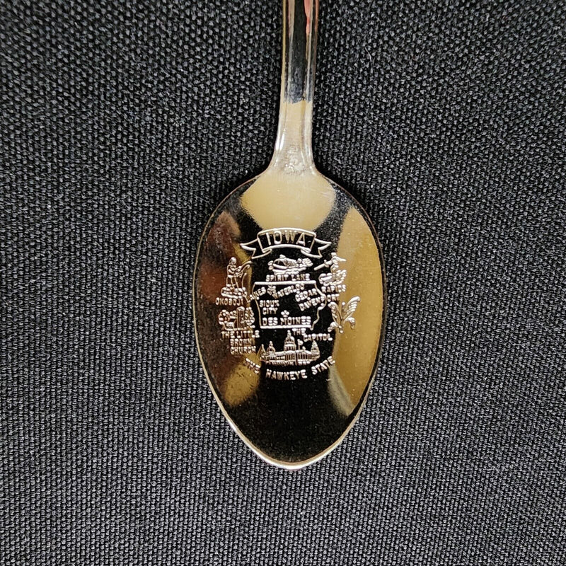 Load image into Gallery viewer, Kalona Iowa Collectible Souvenir Spoon 4.5" (11cm) Amish Buggy
