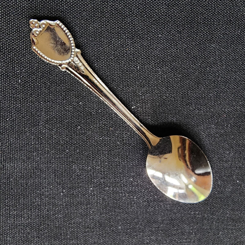 Load image into Gallery viewer, Bar Harbor Maine Collectible Souvenir Spoon 4.5" (11cm) Lobster