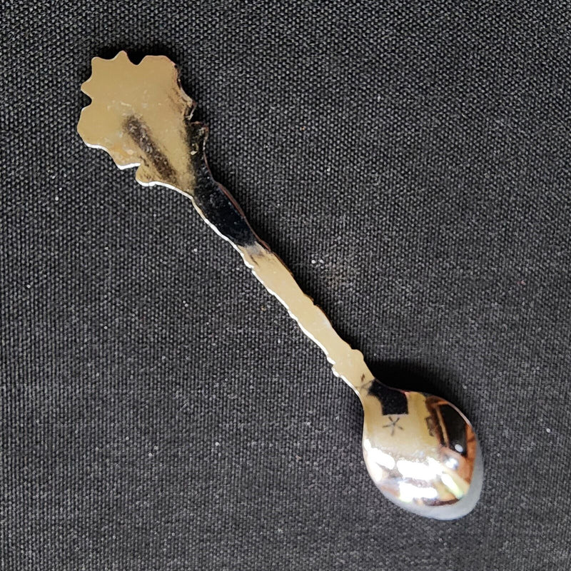 Load image into Gallery viewer, Saskatchewan Canada Prairie Lily Collectible Souvenir Spoon 4.5" (11cm)