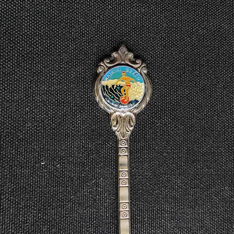 Load image into Gallery viewer, Waikiki Beach Hawaii Collectible Travel Souvenir Spoon 4.5" 11cm Honolulu Island