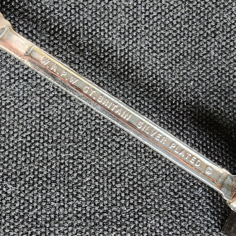 Load image into Gallery viewer, Chicago Illinois Hancock Building Collectible Souvenir Spoon 4.5" (11cm)