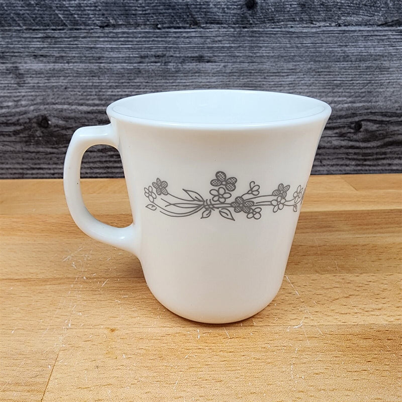 Load image into Gallery viewer, Corelle Corning Ribbon Bouquet 4 Coffee Mug & Saucer Set Tea Cup Gray Ceramic