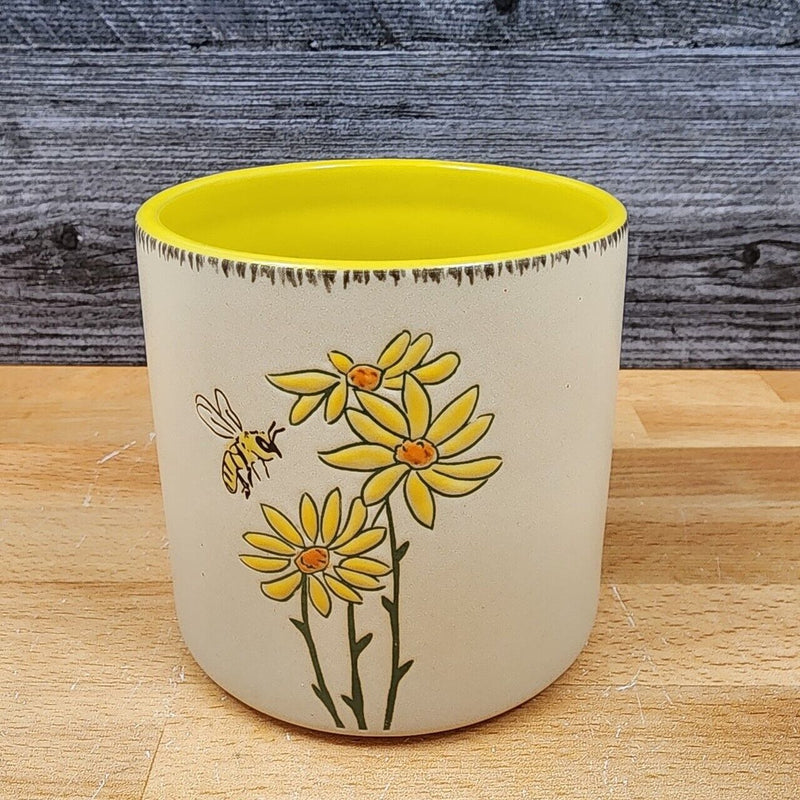 Load image into Gallery viewer, Spring Daisy Flower with Bee Canister Embossed by Blue Sky 4" Ceramic Décor Pots