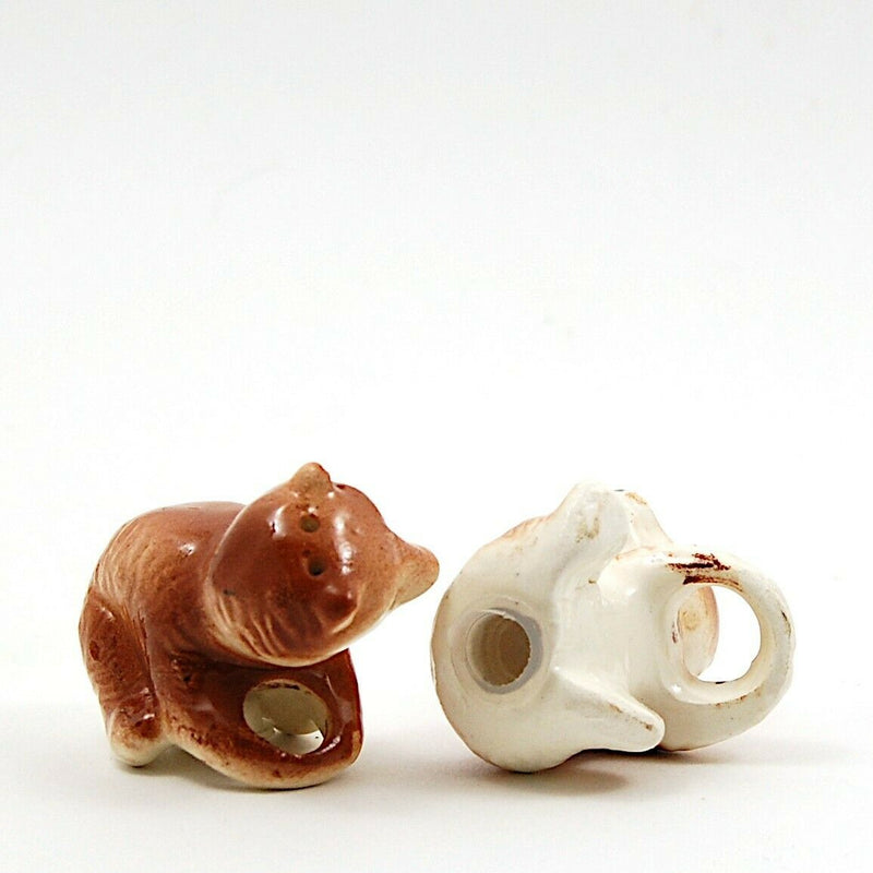 Load image into Gallery viewer, Vintage Salt Pepper Shakers Bears playing