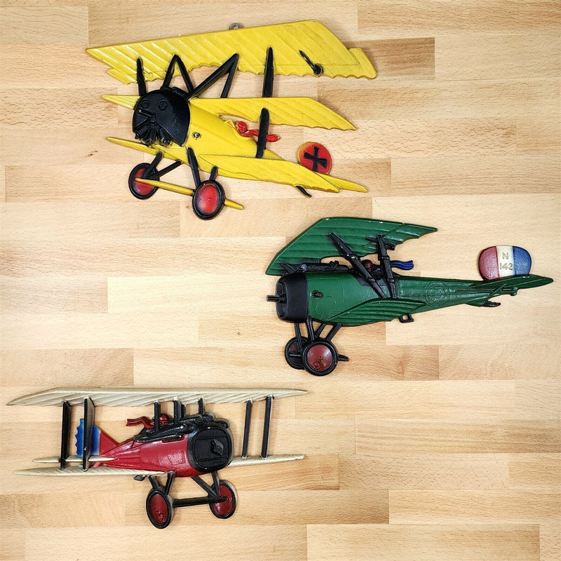 Load image into Gallery viewer, 3 Vintage Airplane Wall Hanging Cast Metal Ww1 Bi-Planes Made Usa 1970 Homco
