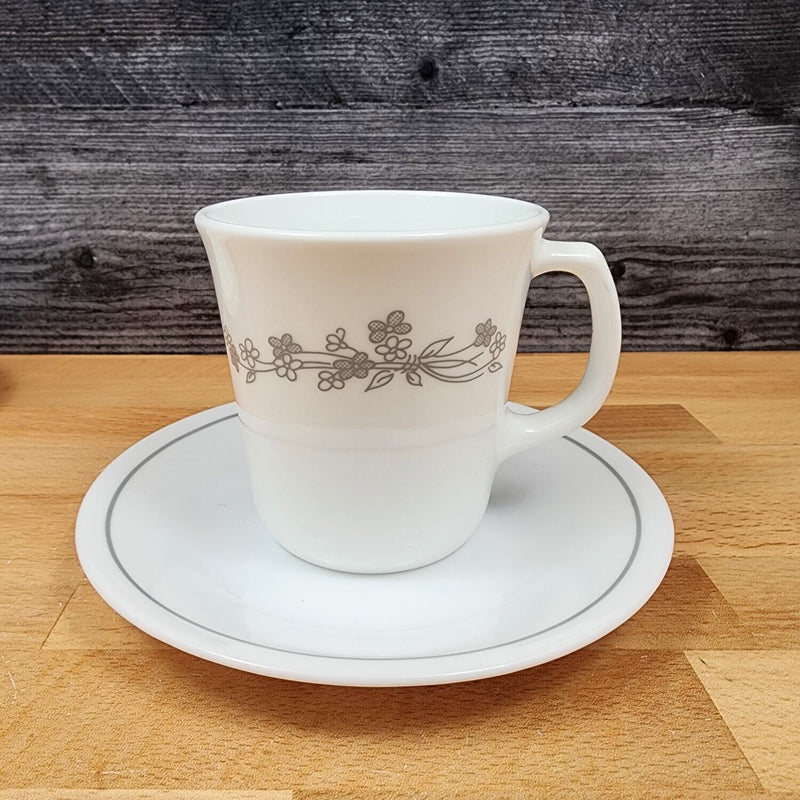 Load image into Gallery viewer, Corelle Corning Ribbon Bouquet Coffee Cup and Saucer Floral Mug
