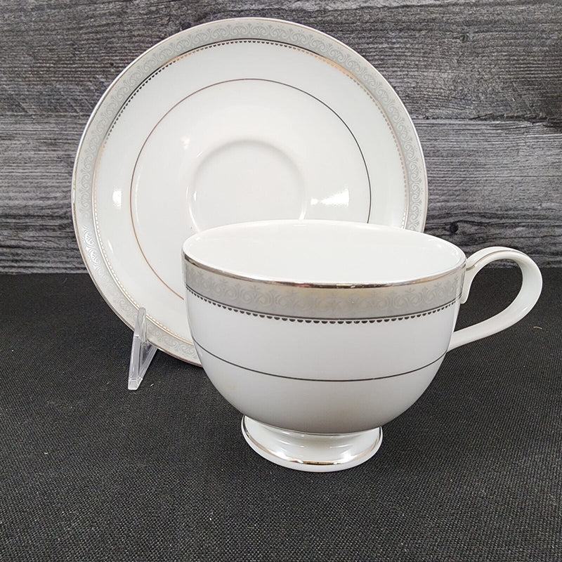 Load image into Gallery viewer, Mikasa Platinum Crown Tea Cup &amp; Saucer Set of 4 Coffee Mug Ceramic White L3428
