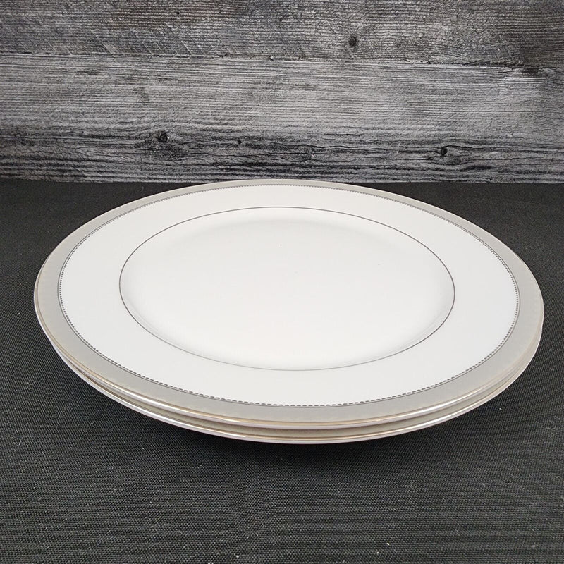 Load image into Gallery viewer, Mikasa Platinum Crown Salad Plate Set of 2 White Tableware 8 1/4" L3428
