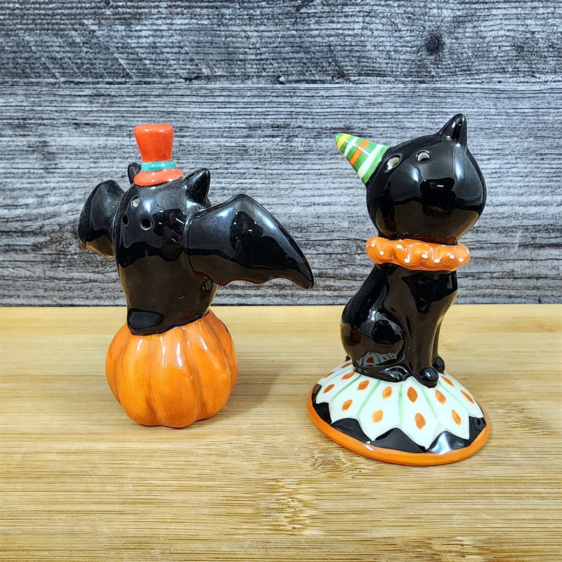 Load image into Gallery viewer, Halloween Salt Pepper Set Pumpkin Jack-o-Lantern Black Cat Bat Ceramic Blue Sky
