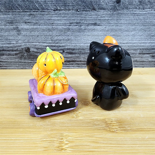 Hello Kitty Salt Pepper Set Halloween Jack-O-Lantern Pumpkin Cart Blue Sky