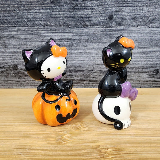 Hello Kitty Halloween Black Cat and Pumpkin Salt Pepper Set Ceramic Blue Sky