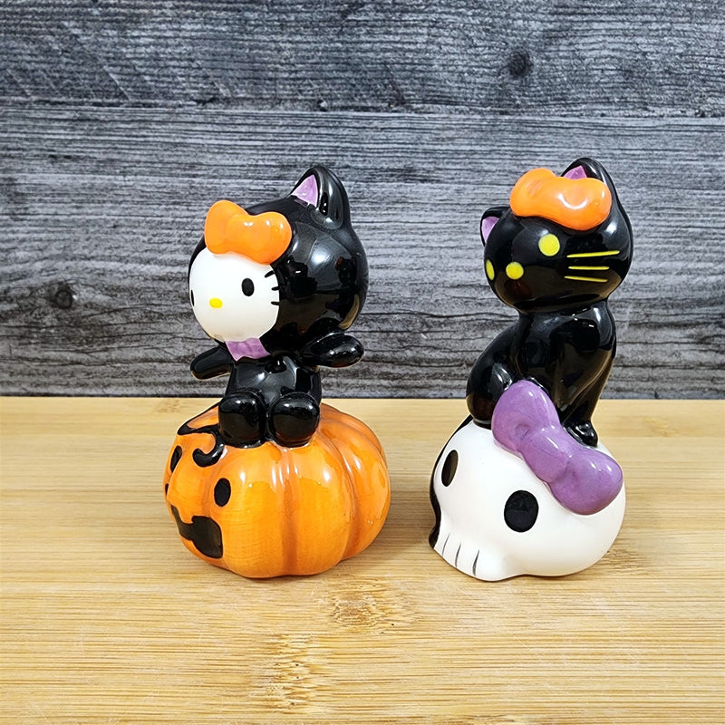 Load image into Gallery viewer, Hello Kitty Halloween Black Cat and Pumpkin Salt Pepper Set Ceramic Blue Sky
