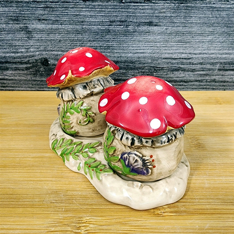 Load image into Gallery viewer, Mushroom Salt Pepper Set Ceramic Rustic Woodland Forest Garden Heather Goldminc
