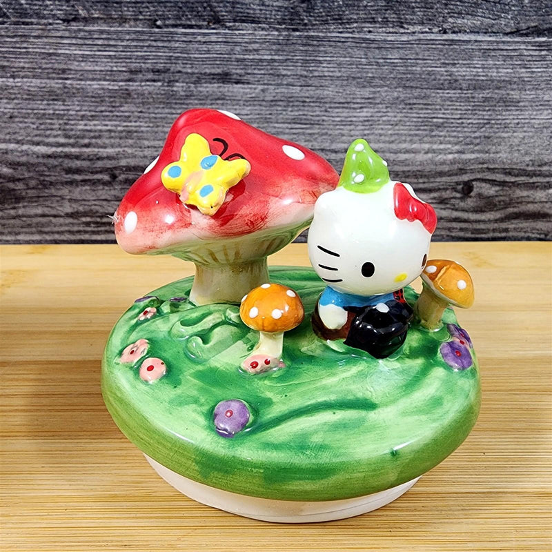 Load image into Gallery viewer, My Melody Hello Kitty Lidded Glass Candle Mushroom Peony Melon Scent by Blue Sky

